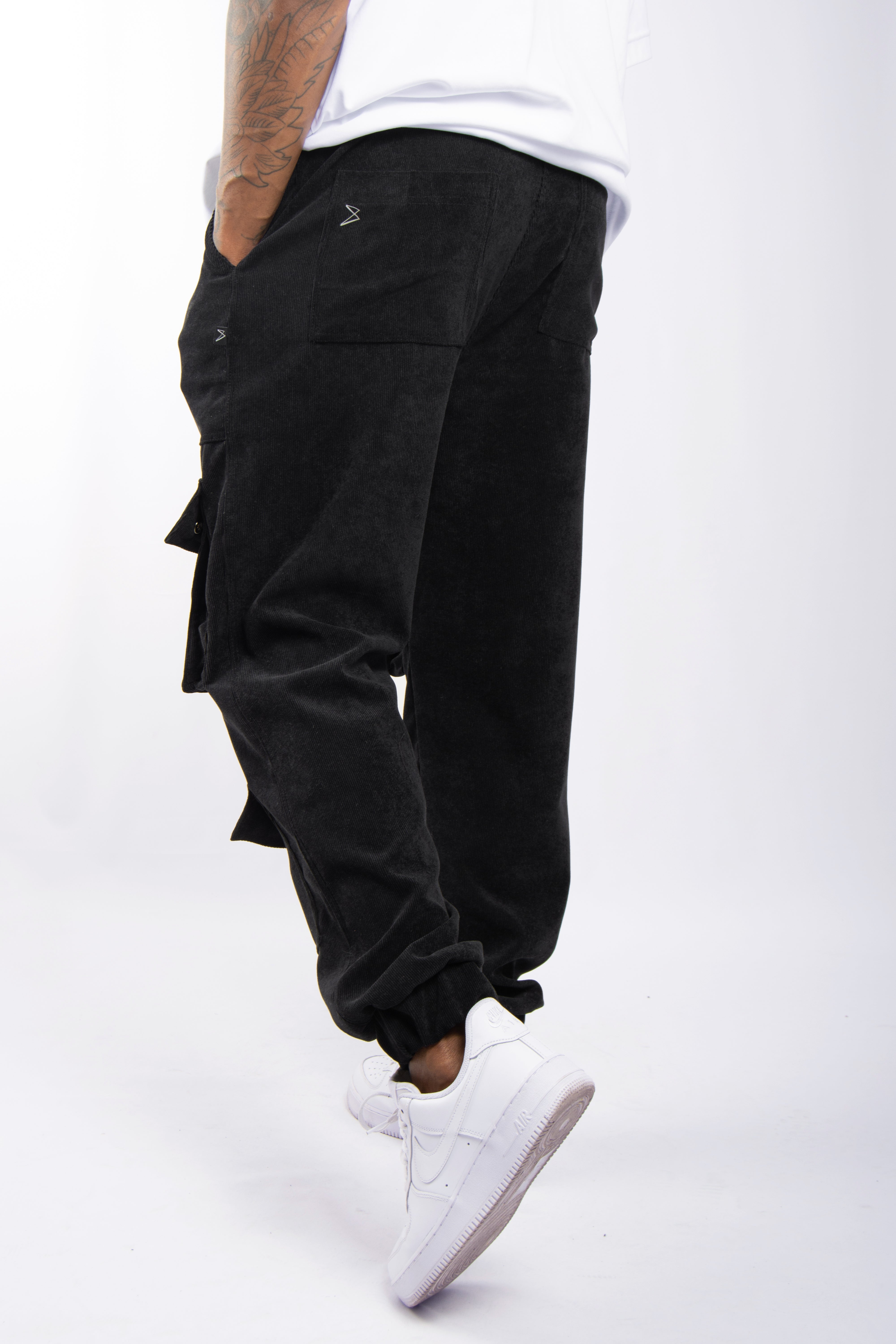 Jogger Cargo Corduroy - Tapered Fit, Black